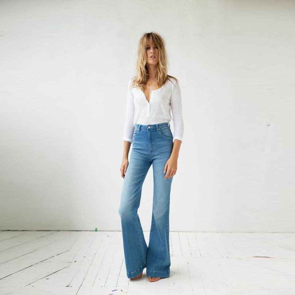 Style Sessions: The Flared Denim Trend